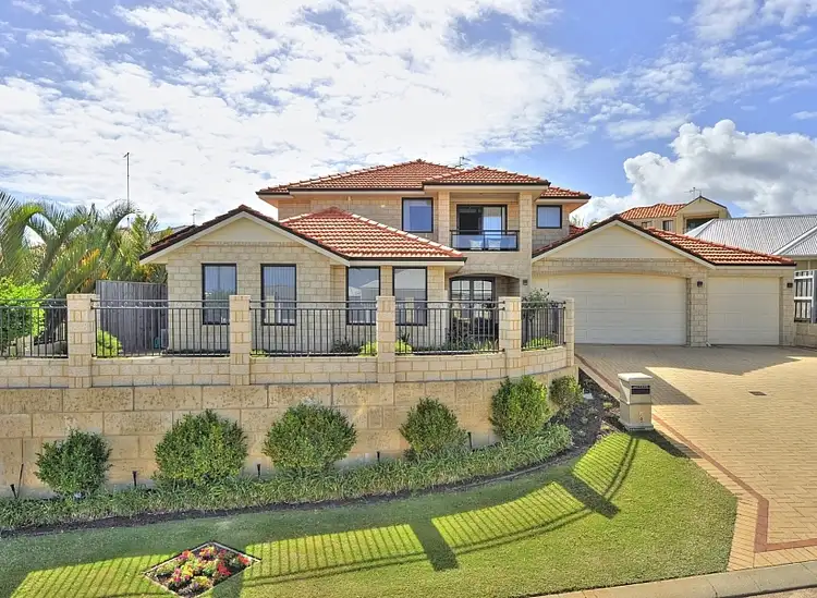 9 Lilly Pilly Lookout, Halls Head WA 6210