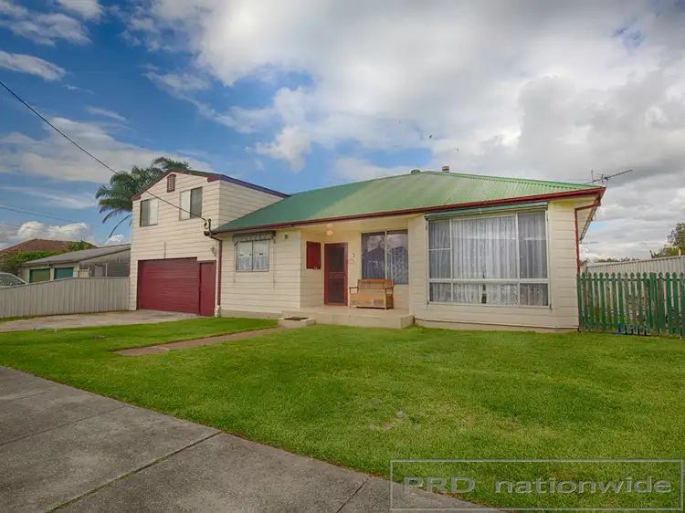 1 Eastern Avenue, Tarro NSW 2322
