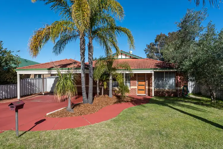 4 Beenan Elbow, South Guildford WA 6055
