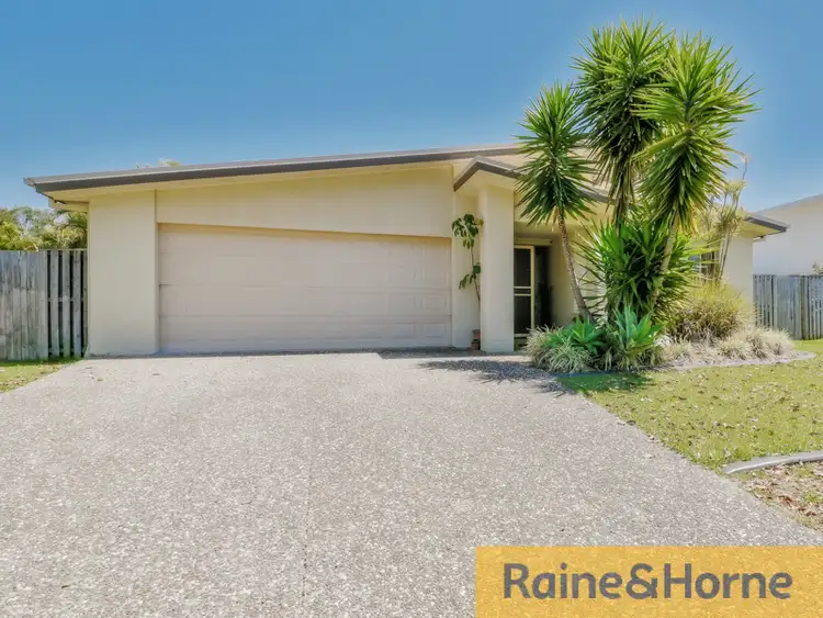 4 Yaraan Crescent, Beachmere QLD 4510