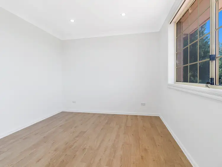 Sixth view of Homely house listing, 2 Chadley Place, West Hoxton NSW 2171