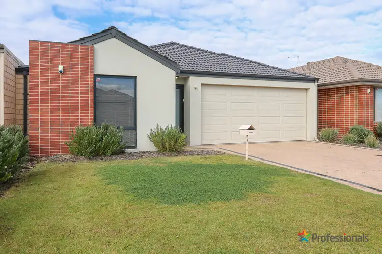 6 Borale Retreat, Darch WA 6065