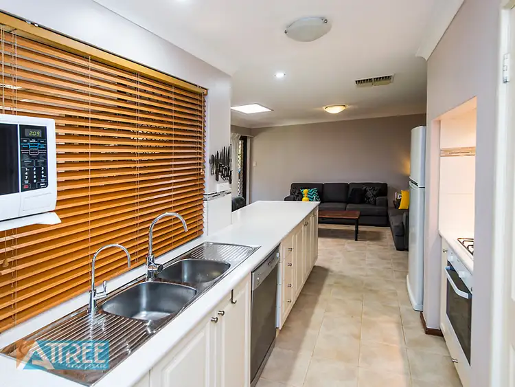 Seventh view of Homely house listing, 10 Griffith Way, Thornlie WA 6108