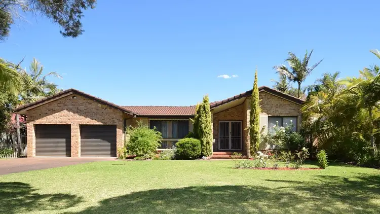 2 Chestnut Avenue, Bomaderry NSW 2541