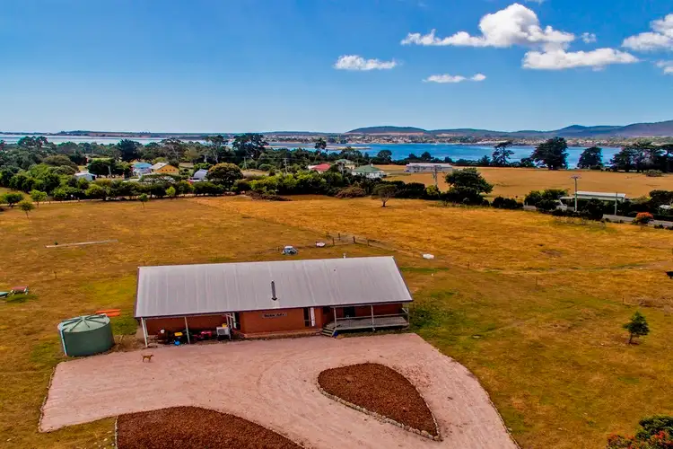 389 Clarence Point Road, Clarence Point TAS 7270