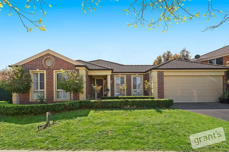 33 Harrington Drive, Narre Warren South VIC 3805