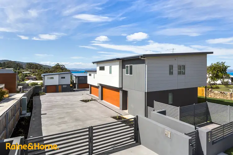 25 Powell Road, Blackmans Bay TAS 7052