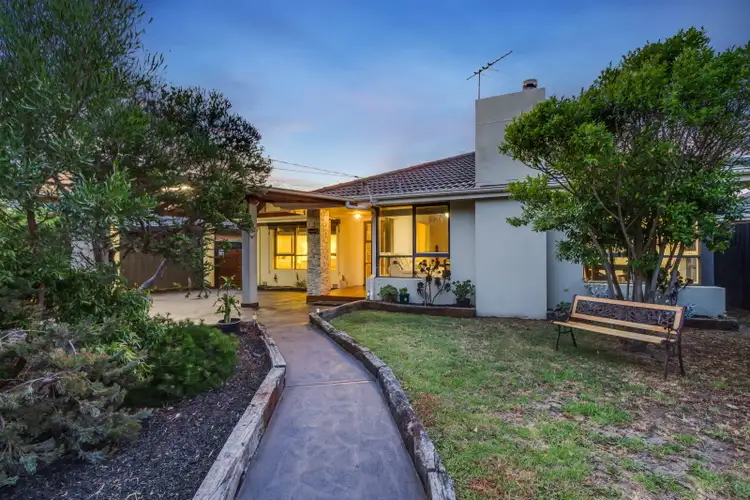 19 Portland Parade, Seaford VIC 3198