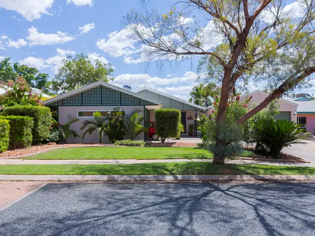 57 Hillside Gardens, Desert Springs NT 870