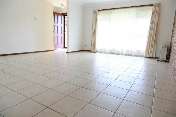 Main view of Homely unit listing, 2/4 Maple Street, Leeton NSW 2705