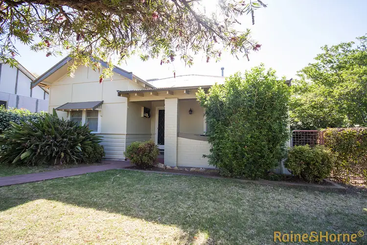 37 Sterling Street, Dubbo NSW 2830