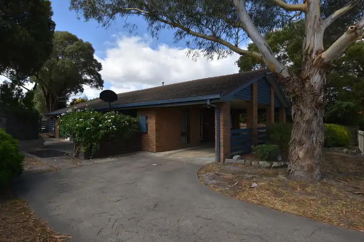 90 Chamberlain Road, Newborough VIC 3825