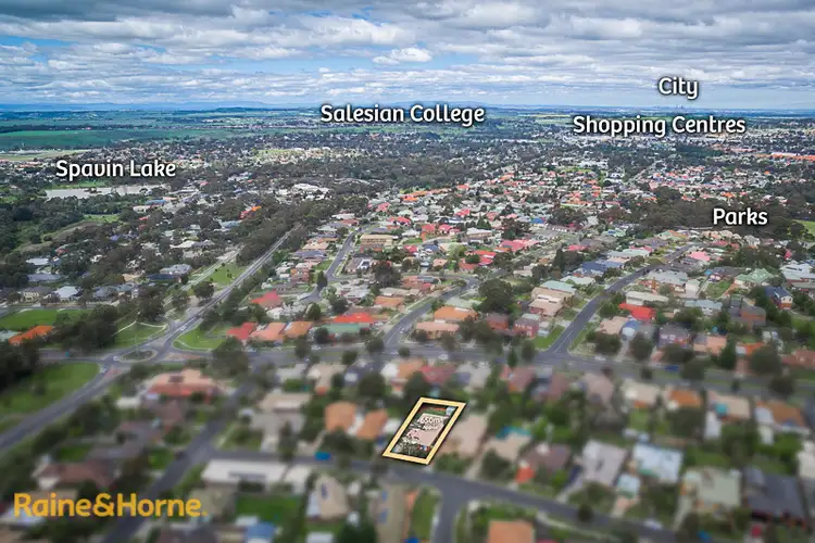 Second view of Homely house listing, 5 Lawrence Avenue, Sunbury VIC 3429