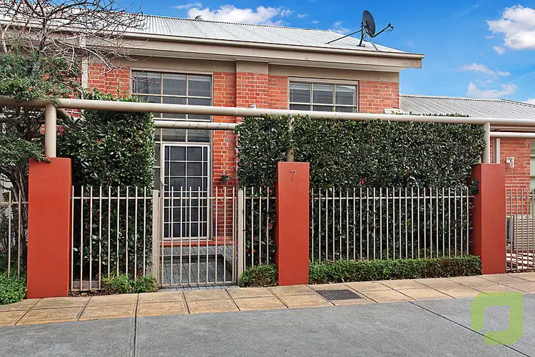 7 Sentry Place, Maribyrnong VIC 3032