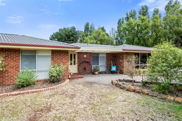 19 Hoadleys Lane, Kyneton VIC 3444
