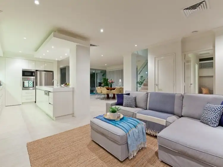 Fifth view of Homely house listing, 15 Pinnata Mews, Churchlands WA 6018