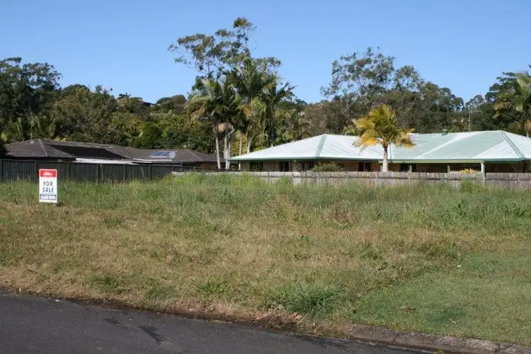 35 Narooma Drive, Ocean Shores NSW 2483