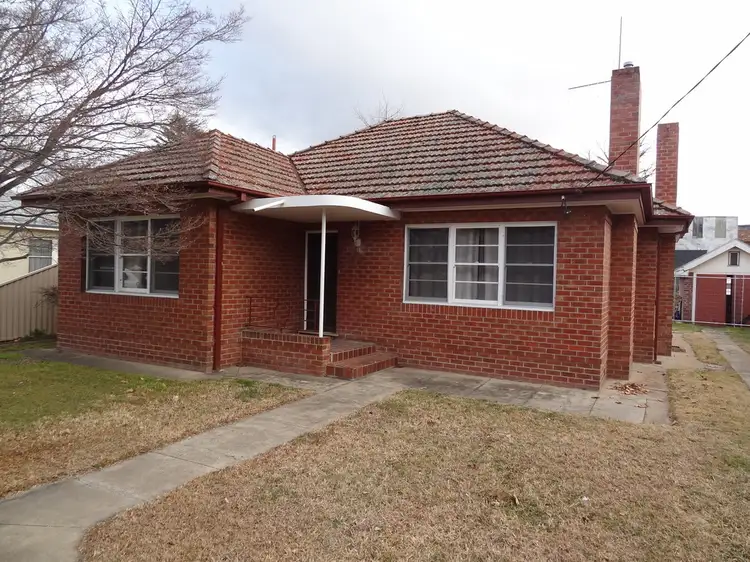 37 Seymour Street, Bathurst NSW 2795