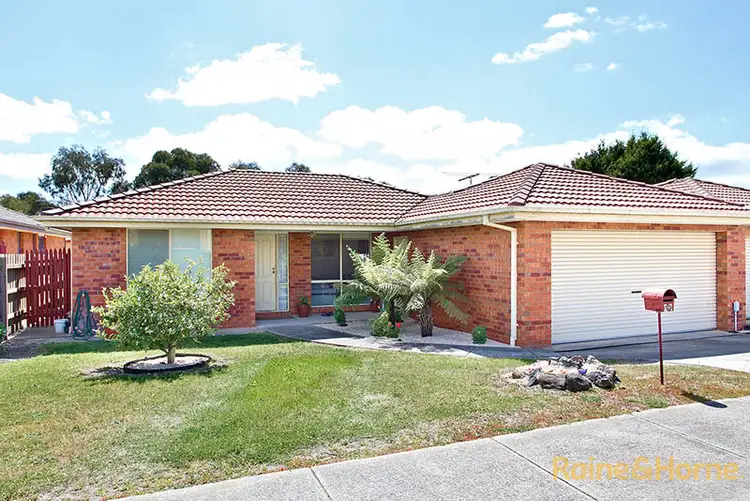 19 Redwood Avenue, Hampton Park VIC 3976