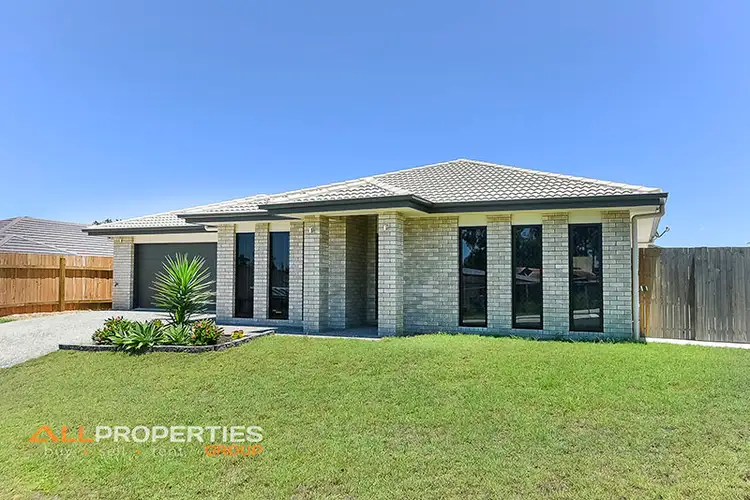 43 HILLEND AVENUE, Hillcrest QLD 4118
