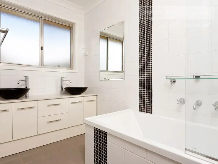 Fourth view of Homely house listing, 31 Walana Crescent, Kooringal NSW 2650