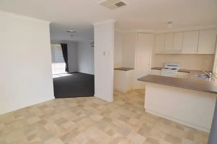 Fifth view of Homely townhouse listing, 280 Wade Avenue, Mildura VIC 3500