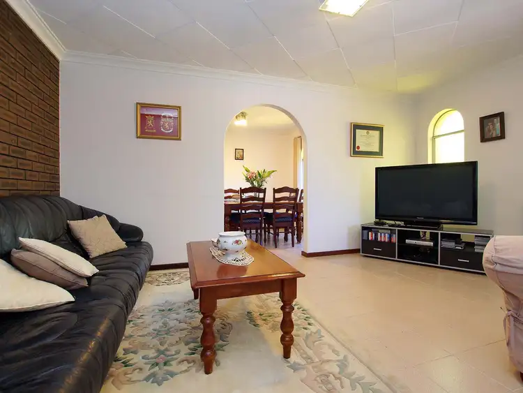 8 Jarrot Place, Dianella WA 6059
