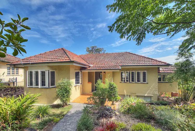 54 Beryl Crescent, Holland Park QLD 4121