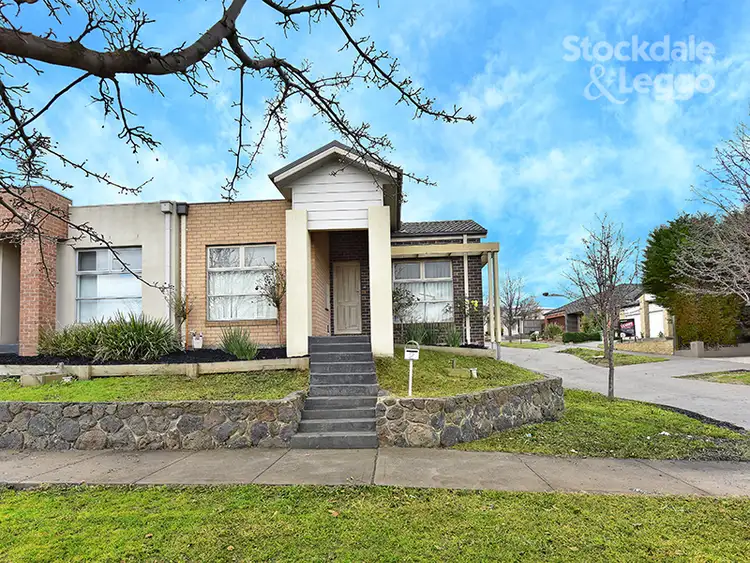 2 Castlegate Lane, Craigieburn VIC 3064
