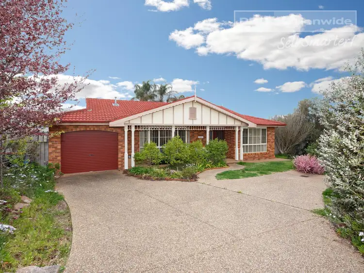 Main view of Homely house listing, 2/5 Minchin Place, Kooringal NSW 2650