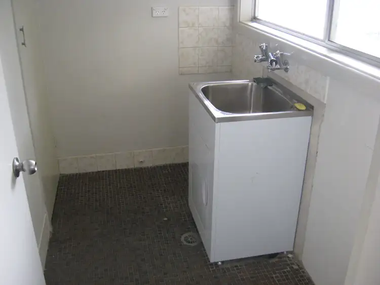 Sixth view of Homely house listing, 127 William, Young NSW 2594