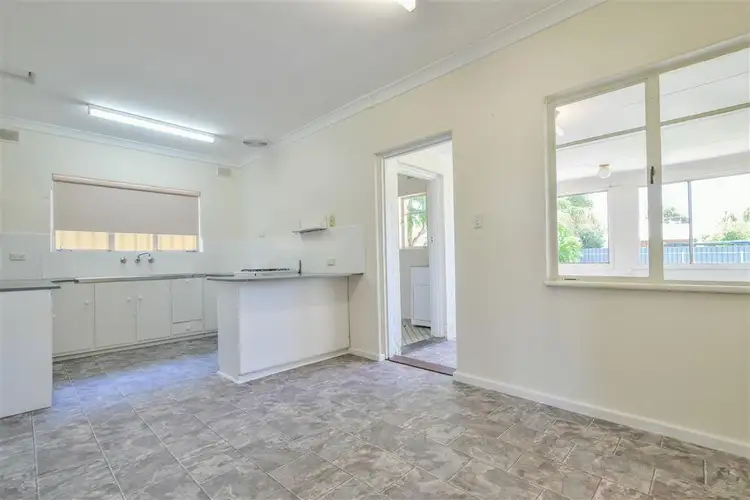 Fifth view of Homely house listing, 4 Weaver Avenue, Morphett Vale SA 5162