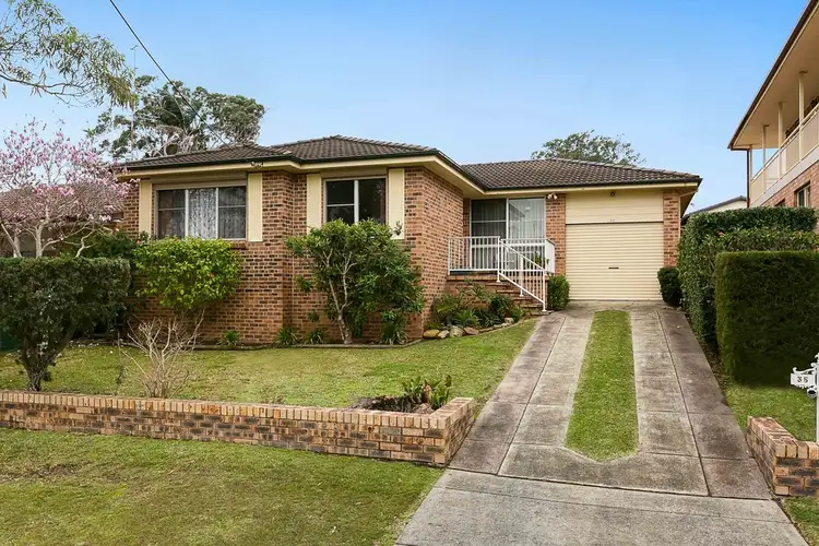 35 Laelana Avenue, Budgewoi NSW 2262