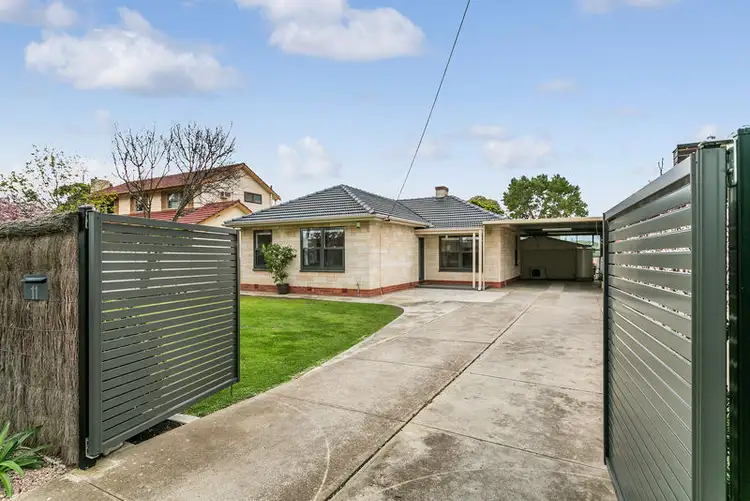 11. Sandison Avenue, Park Holme SA 5043