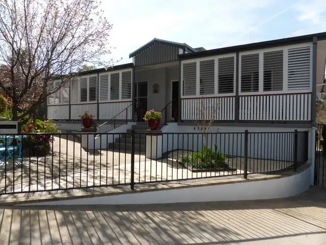 51 East Street, Parkes NSW 2870