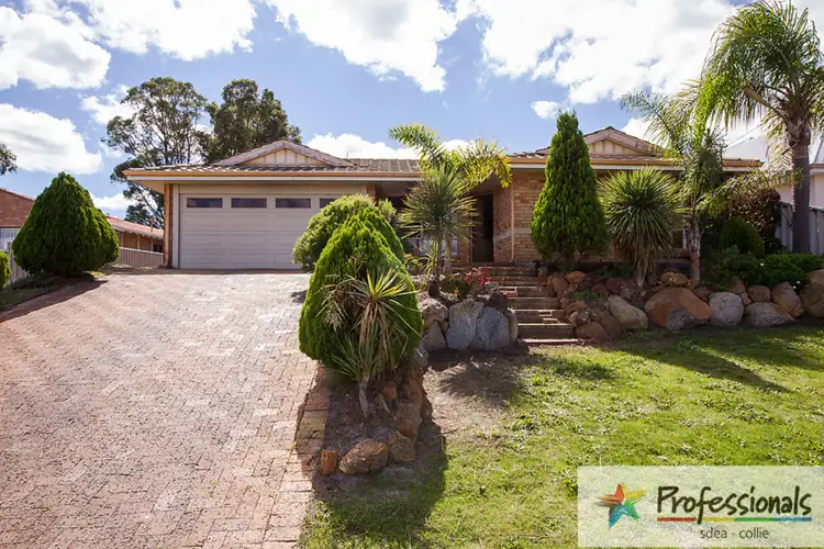 12 Hargreaves  Street, Collie WA 6225