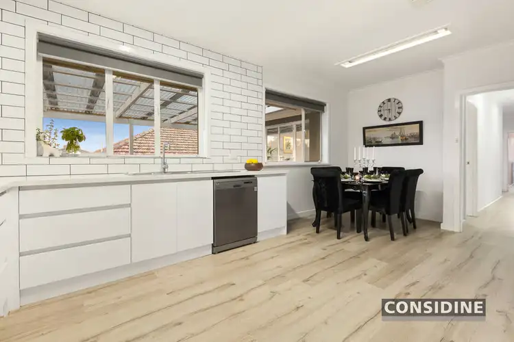 Fifth view of Homely house listing, 27 Fenacre Street, Strathmore VIC 3041