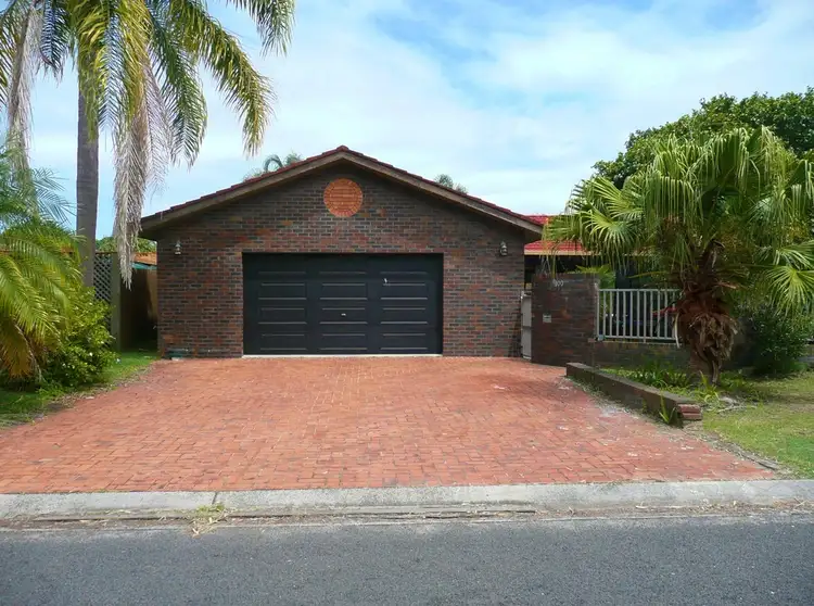 100 MELALEUCA DRIVE, Yamba NSW 2464