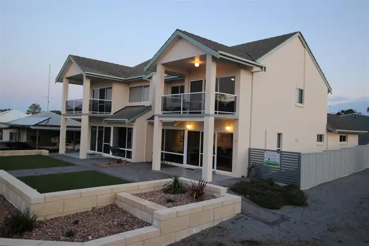 2, 145 Esplanade, Coffin Bay SA 5607