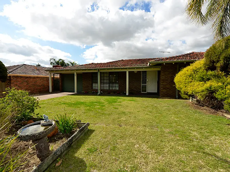 5 Cowan Close