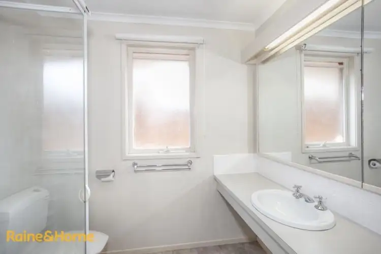 Seventh view of Homely house listing, 19 Fisher Court, Sunbury VIC 3429
