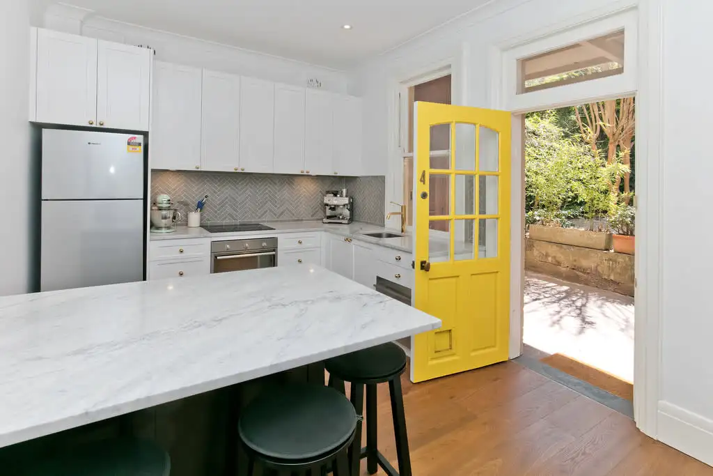 Main view of Homely apartment listing, 4/122 Kirribilli Avenue, Kirribilli NSW 2061