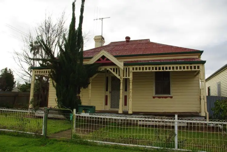 76 Thornton Street, Wellington NSW 2820