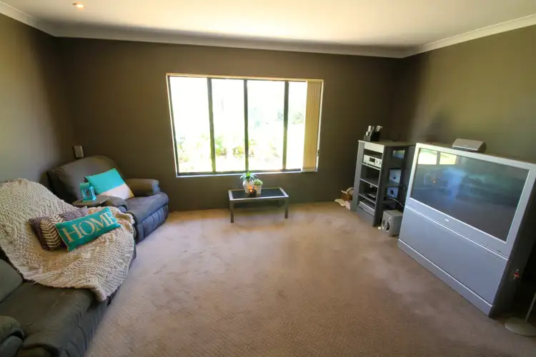 Sixth view of Homely house listing, 35 PERIDOT TURN, Banksia Grove WA 6031