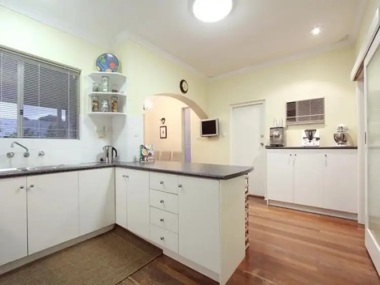 Fifth view of Homely house listing, 6 Lisa Place, Mount Pleasant WA 6153