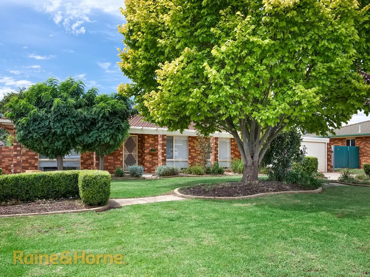 Main view of Homely house listing, 2 Langi Crescent, Glenfield Park NSW 2650