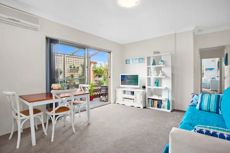 Main view of Homely unit listing, 7/8 Richmond Avenue, Dee Why NSW 2099