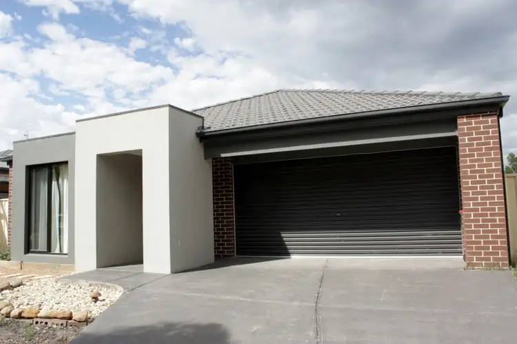 3 Chloe Drive, Broadford VIC 3658