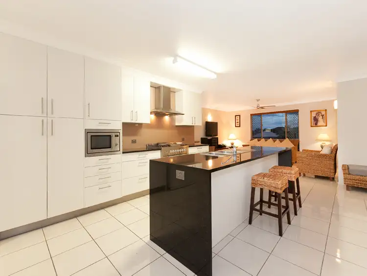 3 Karloff Drive, Stafford Heights QLD 4053