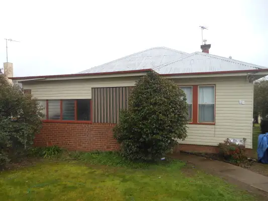 Main view of Homely house listing, 33 Currawong, Young NSW 2594